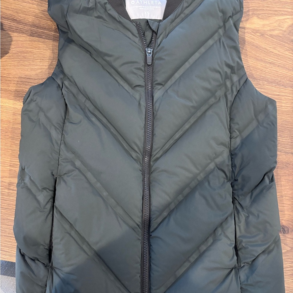 Athleta Dark Army Green Quilted Vest